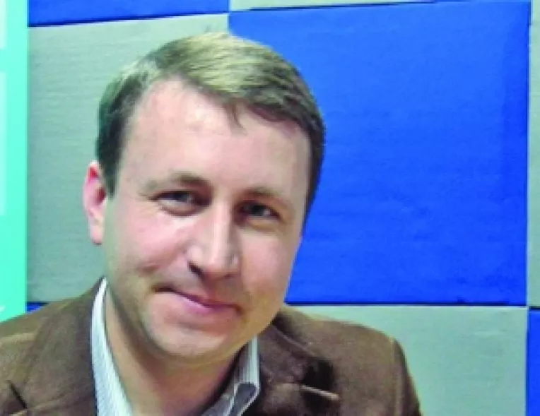 Alegerile anticipate ar avantaja partidele de opozitie