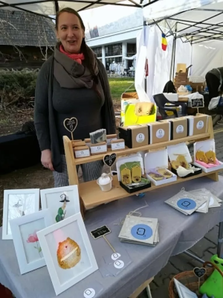 Anca Rapeanu de la Ador Ozon: Avem saruri de baie so sapunuri naturale cu ulei de chimen negru si carbune activ, la targul de la MTR