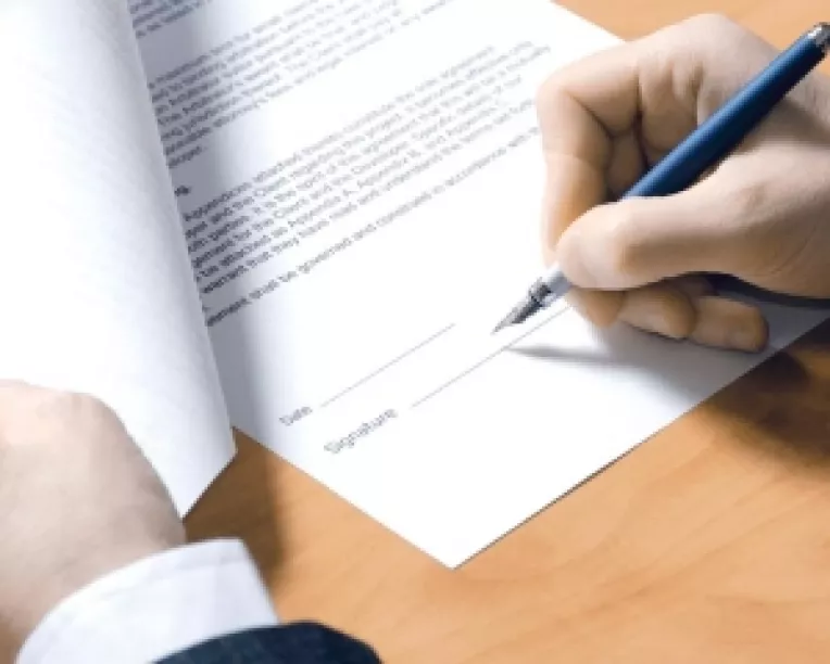 Basescu: A pagubit bugetul de stat cu 15 milioane $