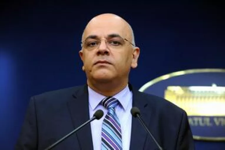 Basescu a ratat raspunsul corect "Ghici ghicitoarea mea": Doctorul Raed Arafat este Ministrul Sanatatii