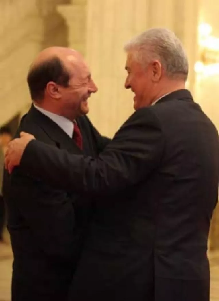Basescu se leaga de prietenul sau de pahar Voronin