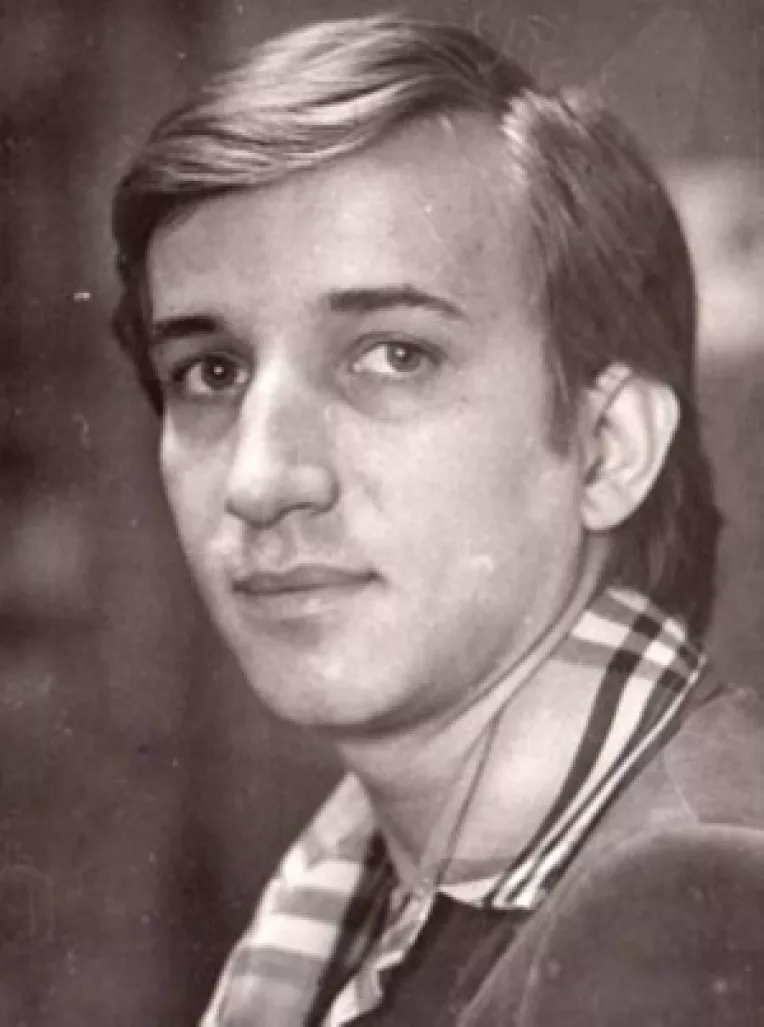 Cand moare un poet, versurile lui incep o viata noua 