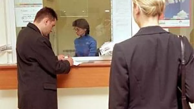 Datornici consemnati la domiciliu.