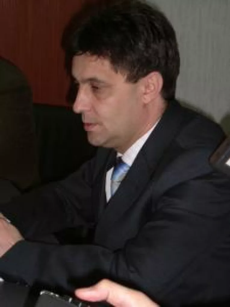 Disponibilizari colective la SNLO  si CE Rovinari