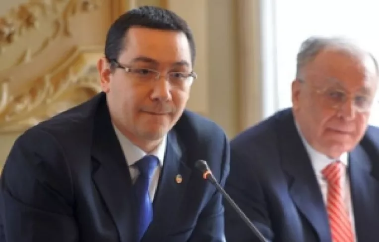 Ion Iliescu crede ca Victor Ponta trebuie sa ramana presedintele PSD