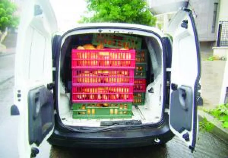 Masini cu paine, confiscate de politisti