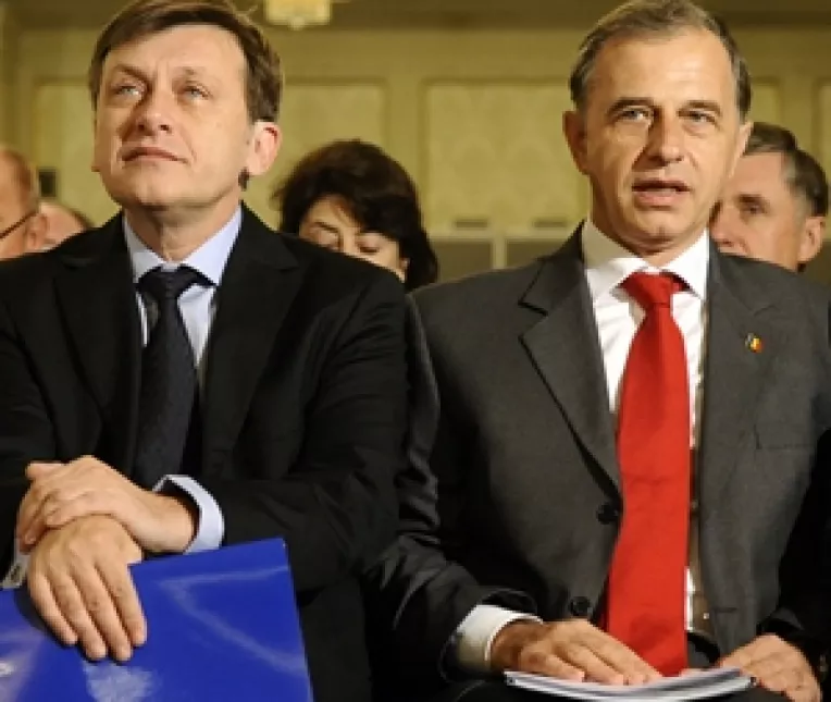 Mircea Geoana: "Victoria normalitatii. Este victoria lui Crin in aceeasi masura cum este victoria mea"