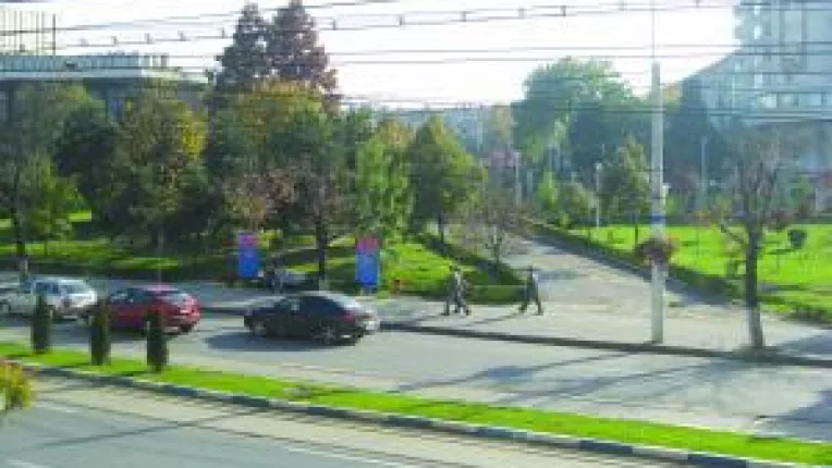 Parcarea din centru, la mezat