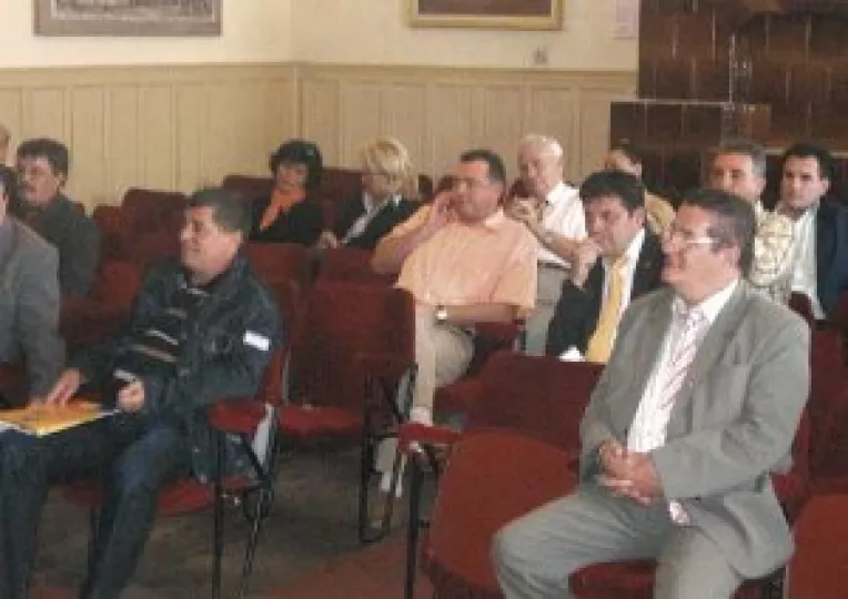 Primarii democrati au sarit in ajutorul lui Eduard Finkelstein