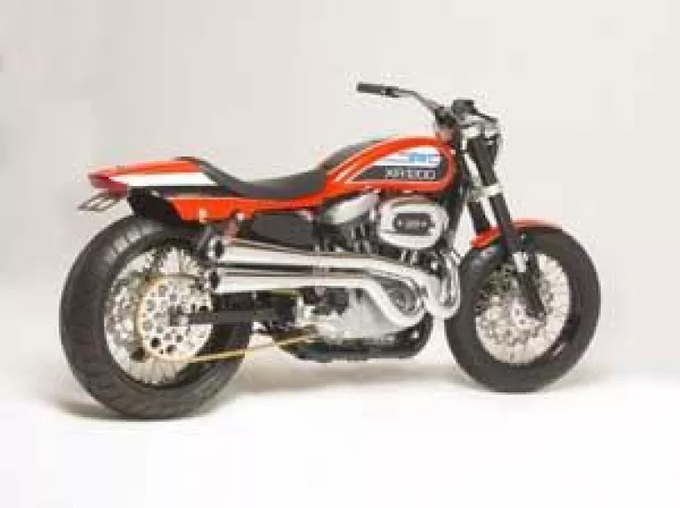 XR 1200 - un Harley inspirat de legendarul XR 750